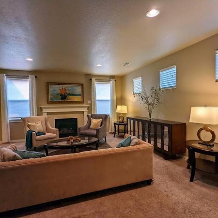 Spacious 3-Bedroom Home With Outdoor Space Γιουτζίν Εξωτερικό φωτογραφία