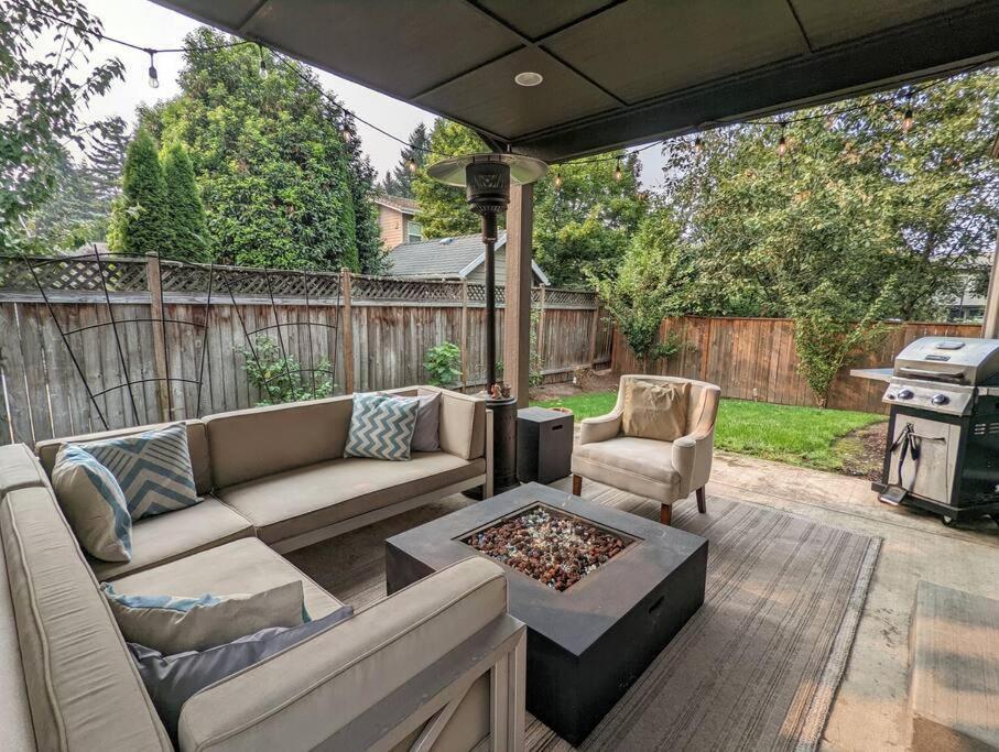 Spacious 3-Bedroom Home With Outdoor Space Γιουτζίν Εξωτερικό φωτογραφία
